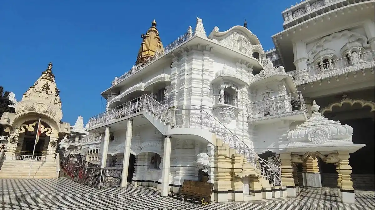 Chhatarpur Temple